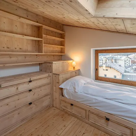 Casa Poligrafica 2, Panoramic Mountain And Town View *