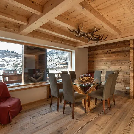 Apartman Casa Poligrafica 2, Panoramic Mountain And Town View *